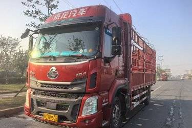 二手东风柳汽 乘龙H5中卡 240马力 4X2 6.8米仓栅式载货车(153后桥)(国五) 单桥 玉柴二手载货车 黄牌