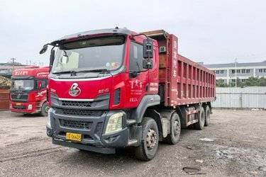 二手东风柳汽 乘龙H5 330马力 8X4 7.2米自卸车(国五) 前四后八 东风二手自卸车 黄牌图片