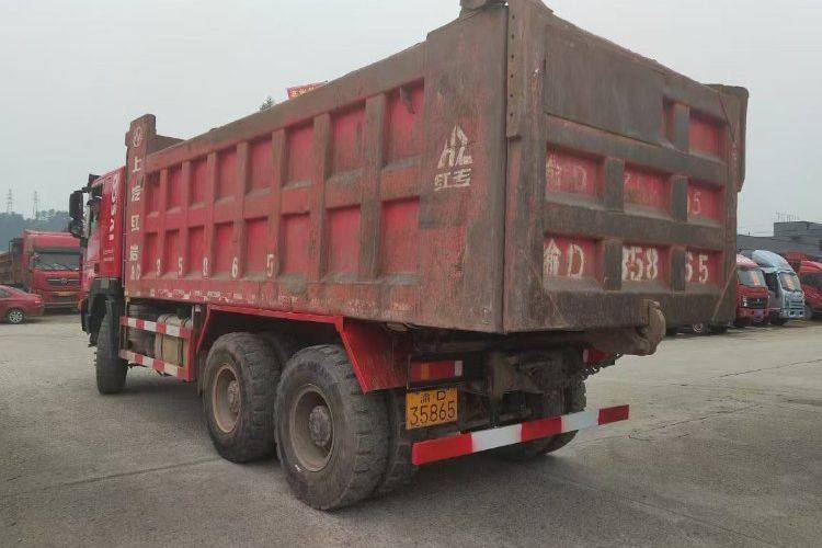 二手上汽红岩 392马力 自卸车