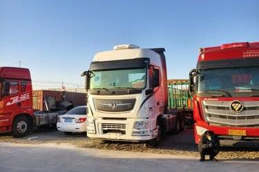 二手东风商用车 天龙旗舰KX 600马力 6X4牵引车(国六) 双驱 东风康明斯二手牵引车 黄牌