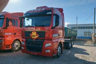 二手中国重汽 汕德卡SITRAK G7S重卡 530马力 6X4 LNG自动档牵引车(国六) 双驱 潍柴二手牵引车 黄牌