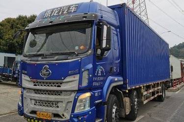 二手东风柳汽 乘龙H5中卡 240马力 4X2 9.6米厢式载货车(国五) 单桥 玉柴二手载货车 黄牌