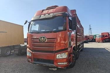 二手一汽解放 J6P 精英版 北方款 460马力 8X4 9.5米仓栅式载货车(国六) 前四后八 锡柴二手载货车 黄牌