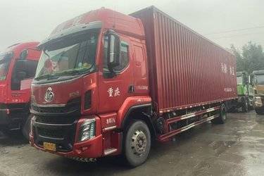 二手东风柳汽 乘龙H5 260马力 4X2 9.7米厢式载货车(国六) 单桥 东风二手载货车 黄牌图片