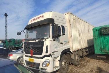 二手东风商用车 天龙VL重卡 292马力 6X2 9.6米厢式载货车(国五) 前四后四 雷诺二手载货车 黄牌图片