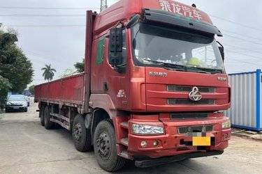 东风柳汽 乘龙M5重卡 310马力 8X4 9.6米仓栅式载货车(国四) 前四后八 潍柴二手载货车 黄牌