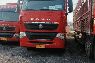 二手中国重汽 HOWO T7H重卡 460马力 8X4 9.5米仓栅式载货车(国五) 前四后八 曼二手载货车 黄牌