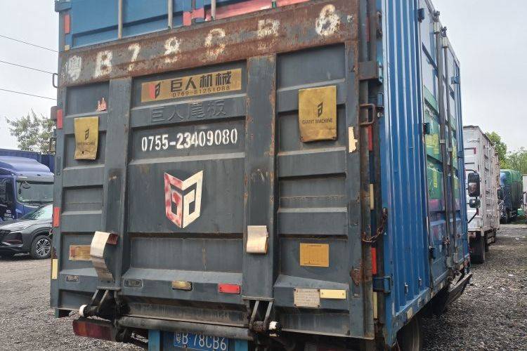 二手一汽解放轻卡 130马力 载货车