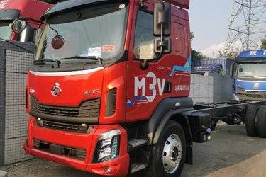 二手东风柳汽乘龙M3V 4.5L柴油 260马力 4X2 法士特8档 气刹 6.8米排半仓栅式载货车(国六) 单桥 玉柴二手载货车 黄牌