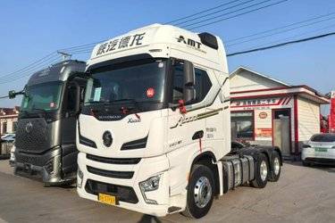 二手陕汽重卡 德龙X6000 轻量化旗舰版 680马力 6X4 AMT自动档牵引车(液缓)(国六) 双驱 潍柴二手牵引车 黄牌图片