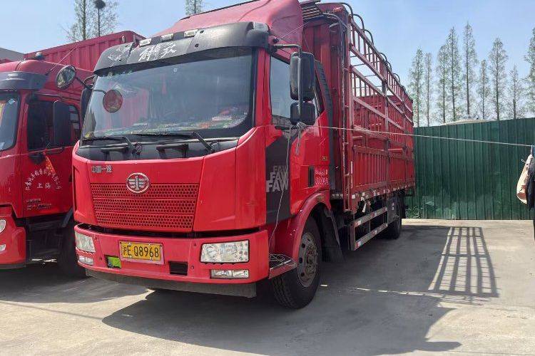 二手一汽解放 160马力 载货车