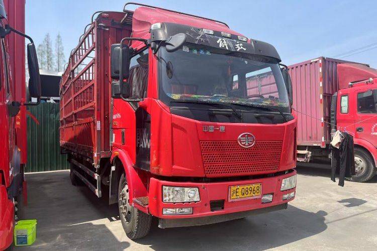 二手一汽解放 160马力 载货车