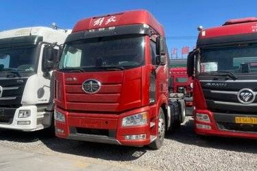 二手一汽解放 J6P重卡 领航版 460马力 6X4牵引车(国五) 双驱 锡柴二手牵引车 黄牌