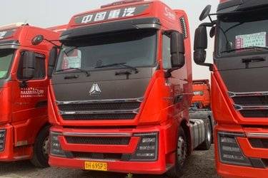 二手中国重汽 HOWO TH7重卡 犇赢版 610马力 6X4 AMT自动挡牵引车(国六) 双驱 潍柴二手牵引车 黄牌