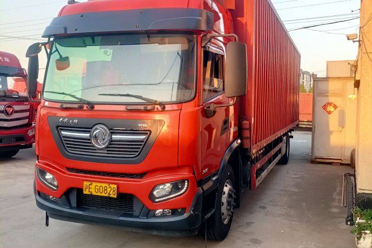 二手东风商用车 245马力 载货车