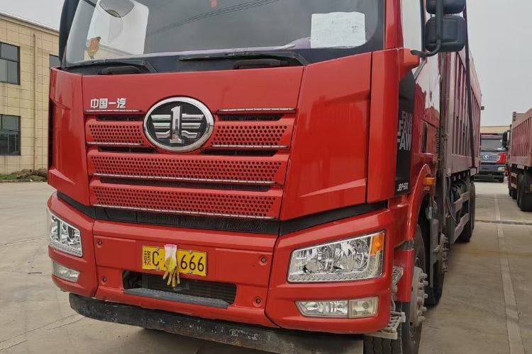 二手一汽解放 550马力 自卸车