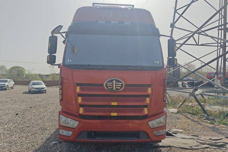 二手一汽解放 240马力 载货车