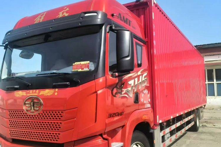 二手青岛解放 320马力 载货车