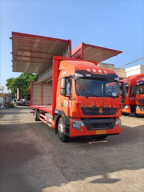 重汽豪沃(HOWO) 290马力 载货车