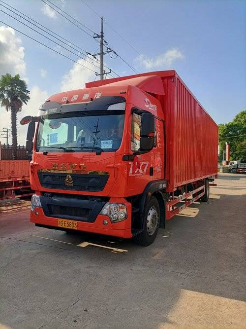 重汽豪沃(HOWO) 290马力 载货车