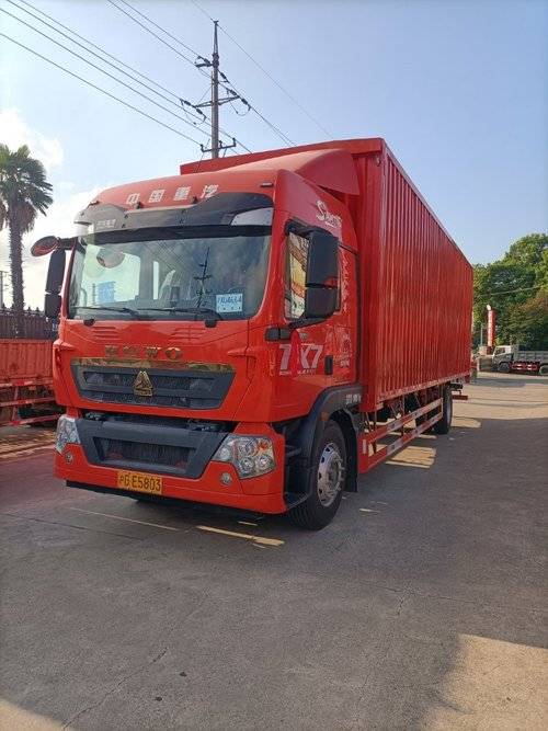 重汽豪沃(HOWO) 290马力 载货车