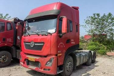 二手东风商用车 新天龙KL重卡 465马力 6X4牵引车(国五) 双驱 东风二手牵引车 黄牌图片