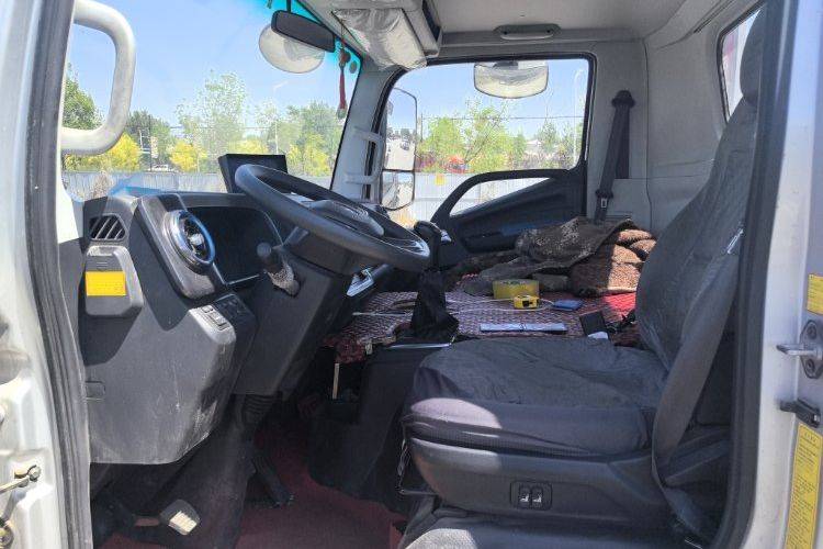 二手福田欧马可 160马力 载货车