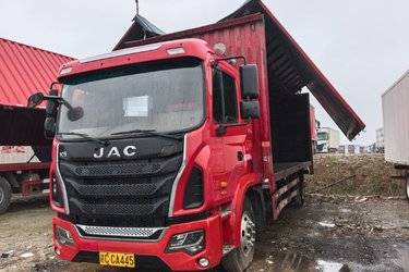 二手江淮 格尔发K5L中卡 160马力 4X2 7.8米厢式载货车(国五) 单桥 玉柴二手载货车 黄牌图片