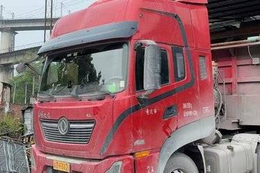 二手东风商用车 新天龙KL重卡 465马力 6X4牵引车(国五) 双驱 东风二手牵引车 黄牌