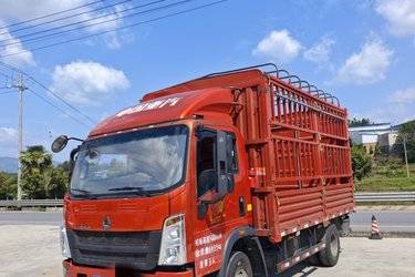 二手中国重汽HOWO 追梦 170马力 4.15米单排仓栅式轻卡(万里扬6档)(国六) 单桥 潍柴二手载货车 蓝牌图片