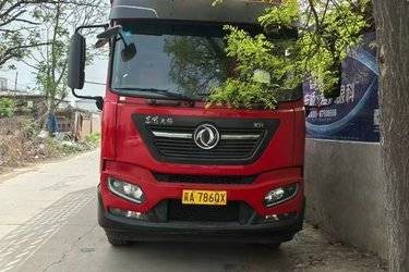二手东风商用车 天锦KR 245马力 4X2 6.75米仓栅式载货车(国五) 单桥 东风康明斯二手载货车 黄牌