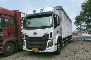 二手东风柳汽 乘龙H5 260马力 4X2 9.7米厢式载货车(国六) 单桥 康明斯二手载货车 黄牌