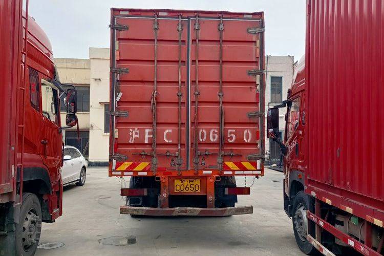 二手东风商用车 270马力 载货车