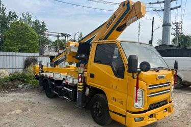 二手高空作业车 湖北楚胜(楚胜牌) 江铃底盘 115 18 4X2图片