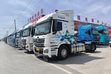 二手福田 欧曼GTL 北方版 520马力 4X2 AMT自动挡牵引车(国六)(有缓速器)(国六) 单桥 福田康明斯二手牵引车 黄牌图片