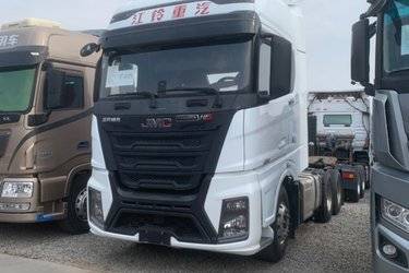 二手江铃重汽 威龙重卡 530马力 6X4牵引车(国六) 双驱 福田康明斯二手牵引车 黄牌图片