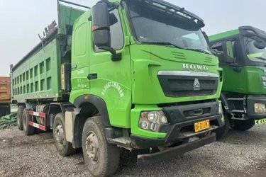 二手中国重汽 HOWO T7H重卡 440马力 8X4 7.8米自卸车(国五) 前四后八 曼二手自卸车 黄牌图片