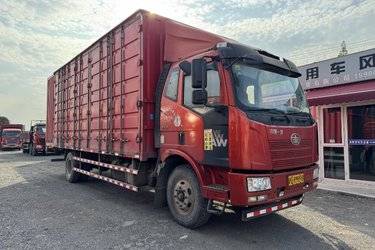 二手东风商用车 天锦VR中卡 2019款 160马力 4X2 7.7米厢式载货车(国五) 单桥 大柴二手载货车 黄牌