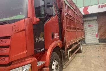 二手一汽解放 J6L 精英版 260马力 4X2 6.2米仓栅式载货车(国六) 单桥 大柴二手载货车 黄牌图片