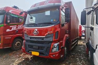 二手东风柳汽 乘龙H5中卡 220马力 4X2 7.8米厢式载货车(国五) 单桥 玉柴二手载货车 黄牌