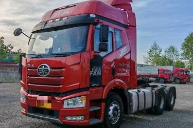 二手一汽解放 J6P重卡 质惠版2.0⁺ 460马力 6X4 牵引车(国五) 双驱 锡柴二手牵引车 黄牌