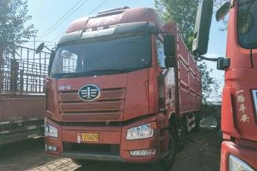 二手一汽解放 新J6P重卡 320马力 6X2 9.65米仓栅式载货车(国六) 前四后四 锡柴二手载货车 黄牌