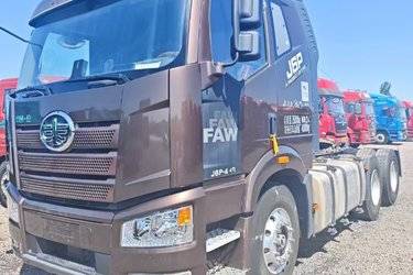二手一汽解放 J6P重卡 质惠版2.0⁺ 460马力 6X4 牵引车(国五) 双驱 锡柴二手牵引车 黄牌