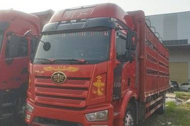 二手一汽解放 J6L中卡 精英版 240马力 4X2 6.75米仓栅式载货车(国五) 单桥 大柴二手载货车 黄牌