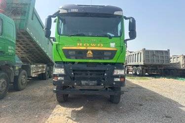 二手中国重汽 HOWO TX重卡 440马力 8X4 7米自卸车(国六) 前四后八 曼二手自卸车 黄牌
