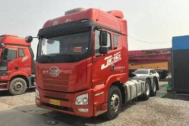 二手青岛解放 JH6重卡 460马力 6X4牵引车(12挡变速箱)(国五) 双驱 锡柴二手牵引车 黄牌