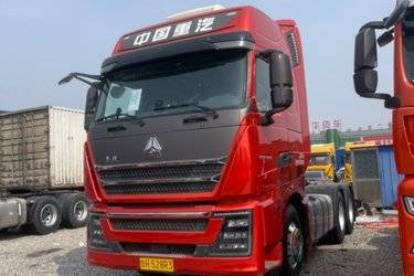 二手中国重汽 HOWO TH7-N重卡 540马力 6X4 AMT自动档牵引车(国六) 双驱 曼二手牵引车 黄牌图片