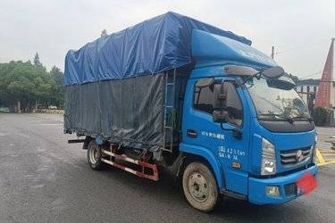 二手跃进 上骏X500-42 140马力 5.25米排半仓栅式载货车(国五) 单桥 云内动力二手载货车 黄牌