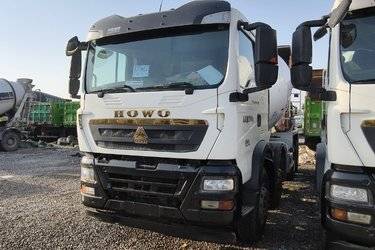 二手中国重汽 HOWO TX 350马力 8X4 7.99方混凝土搅拌车(国六)(潍柴)(国六) 前四后八 中国重汽二手搅拌车图片