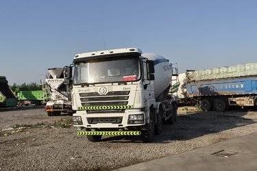 二手陕汽重卡 德龙F3000 385马力 8X4 6.3方混凝土搅拌车(国五) 前四后八 潍柴二手搅拌车图片